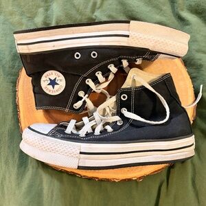 Chuck Taylor All Star Lift Platform Canvas Kids Size 5